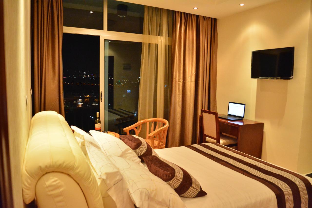 Impress Hotel Adis Abeba Exterior foto