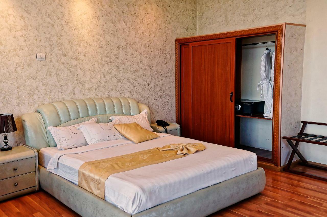 Impress Hotel Adis Abeba Exterior foto