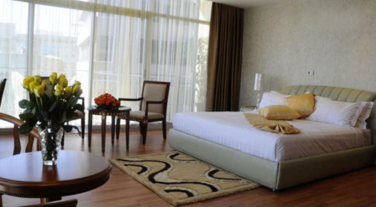 Impress Hotel Adis Abeba Exterior foto